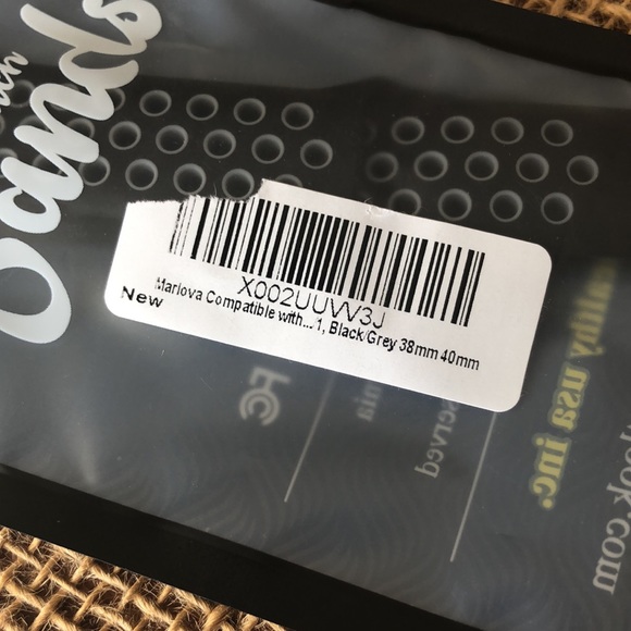 NIB Marlova black silicone Apple Watch band - Picture 5 of 5